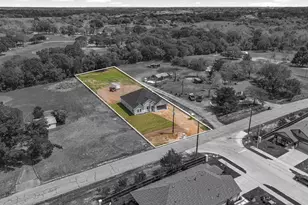 1874 Burleson, Brenham, TX 77833 - Photo 22