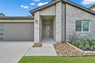 14213 Wonder Lake Ln, Conroe, TX 77384 - Photo 2