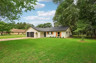 2703 N Colosseum Ct, New Caney, TX 77357 - Photo 2