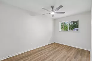 2703 N Colosseum Ct, New Caney, TX 77357 - Photo 16