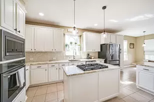 1110 Indian Ridge, Rosharon, TX 77583 - Photo 4