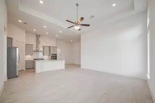 3007 Golden Isle Dr, Texas City, TX 77568 - Photo 8