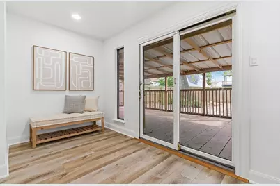 5 Devonshire Drive, Conroe, TX 77304 - Photo 14