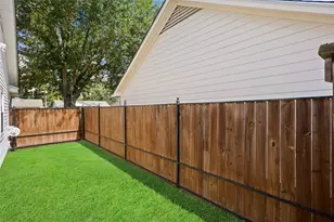 10322 Southport Dr, Houston, TX 77089 - Photo 34