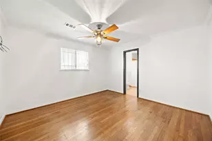 10322 Southport Dr, Houston, TX 77089 - Photo 20