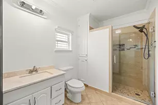 10322 Southport Dr, Houston, TX 77089 - Photo 22
