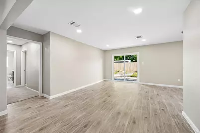 4315 Kelling Street, Houston, TX 77045 - Photo 10
