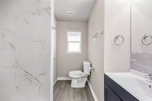 11106 Huggins Dr, Houston, TX 77035 - Photo 22