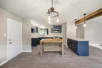 11106 Huggins Drive, Houston, TX 77035 - Photo 12