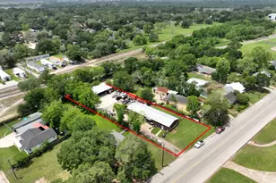 518 Columbus Rd, Sealy, TX 77474 - Photo 36