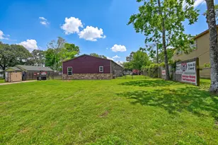 518 Columbus Rd, Sealy, TX 77474 - Photo 4