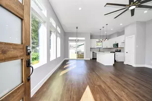 4215 Rogers St, Houston, TX 77022 - Photo 6