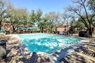 2255 Braeswood Park Dr, Houston, TX 77030 - Photo 2