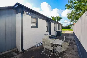 903 McIntosh St, Houston, TX 77009 - Photo 32