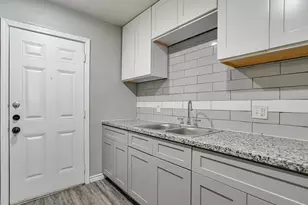 5117 Lavender St, Houston, TX 77026 - Photo 8