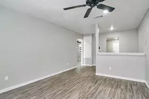 5117 Lavender St, Houston, TX 77026 - Photo 2