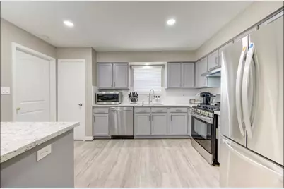 6131 Gladewell Drive, Houston, TX 77072 - Photo 8