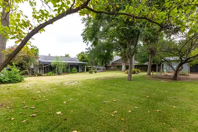 511 W Val Verde Street, Brenham, TX 77833 - Photo 18