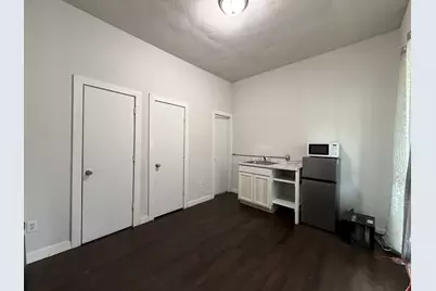 1211 W Park Ave #101, Orange, TX 77630 - Photo 6