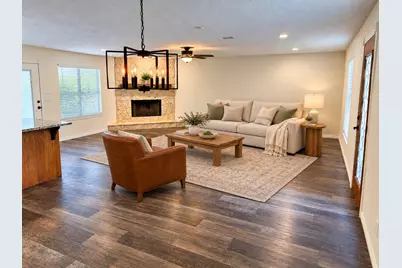 407 Branding Iron Circle, Angleton, TX 77515 - Photo 4