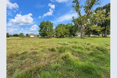 407 Branding Iron Circle, Angleton, TX 77515 - Photo 18