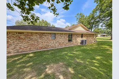 407 Branding Iron Circle, Angleton, TX 77515 - Photo 12