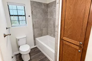407 Branding Iron Cir, Angleton, TX 77515 - Photo 24