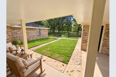407 Branding Iron Circle, Angleton, TX 77515 - Photo 8