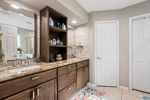 7815 Koloa River Ct, Houston, TX 77040 - Photo 24