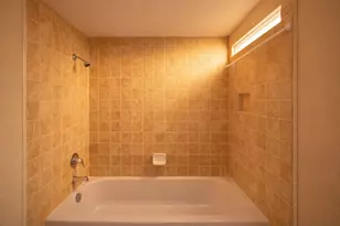 2710 Hullsmith Dr, Houston, TX 77063 - Photo 8