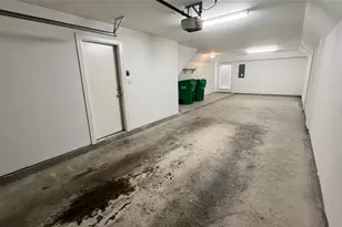 2710 Hullsmith Dr, Houston, TX 77063 - Photo 44