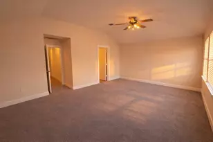 2710 Hullsmith Dr, Houston, TX 77063 - Photo 10