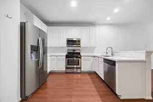 1161 Eden Park Ln, Houston, TX 77018 - Photo 2