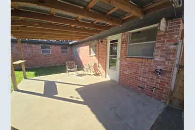 1045 Vine Drive, Angleton, TX 77515 - Photo 6