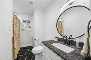 5526 Grape, Bellaire, TX 77096 - Photo 10