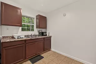 13703 Segrest Dr, Houston, TX 77047 - Photo 8