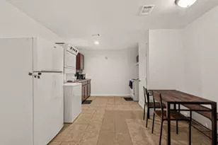 13703 Segrest Dr, Houston, TX 77047 - Photo 6
