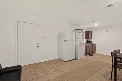 13703 Segrest Drive, Houston, TX 77047 - Photo 4