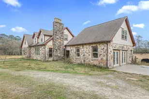 9009 Lazy Ln, Hitchcock, TX 77563 - Photo 4