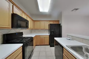 2906 Crescent Bend Rd, Spring, TX 77388 - Photo 6