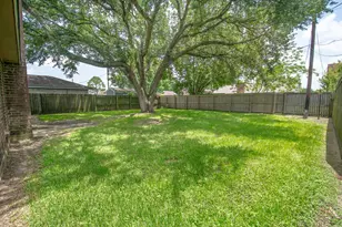 3 Lazybrook St, Angleton, TX 77515 - Photo 14