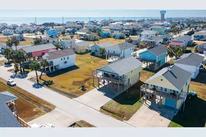 4130 Grayson Drive, Galveston, TX 77554 - Photo 2