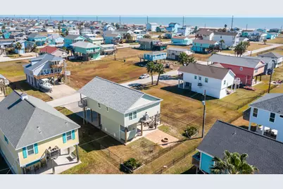 4130 Grayson Drive, Galveston, TX 77554 - Photo 6