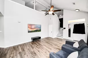16118 Bunker Ridge Rd, Houston, TX 77053 - Photo 6