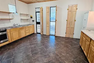 195 Park Dr, La Grange, TX 78945 - Photo 20