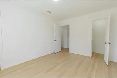 1106 Twin Falls Road, Houston, TX 77088 - Photo 6