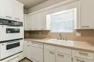 6718 Gentle Bend Dr, Houston, TX 77069 - Photo 14