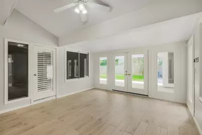 8851 Larston Street, Houston, TX 77055 - Photo 18
