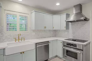 8851 Larston St, Houston, TX 77055 - Photo 16