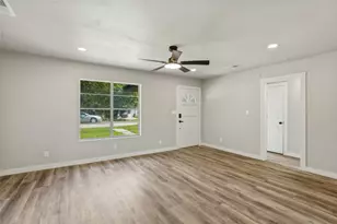 1300 Basin St, Bay City, TX 77414 - Photo 8